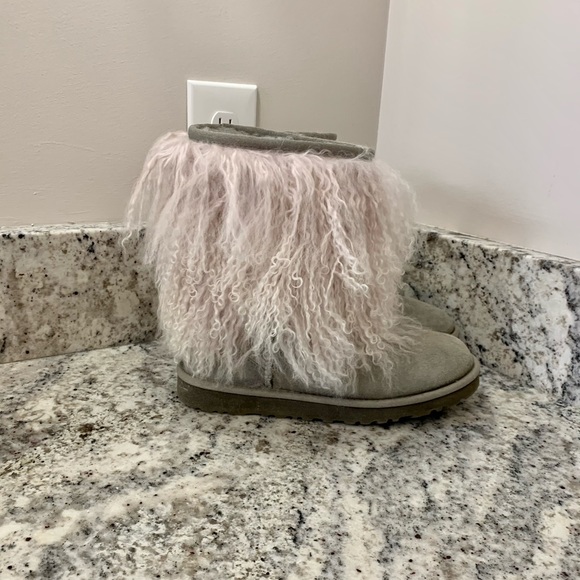UGG Mongolian Sheepskin Cuff Boots - Picture 3 of 7